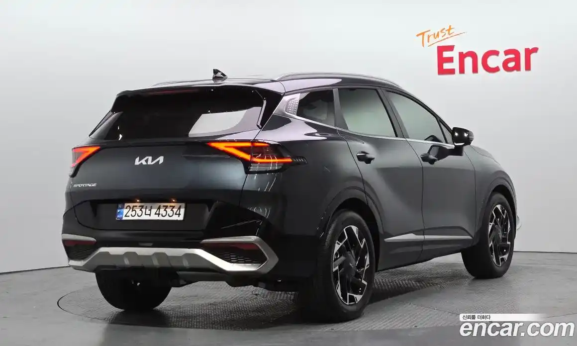 Kia Sportage 2024 2.0 Автомат в Москве № 928672, фото 2
