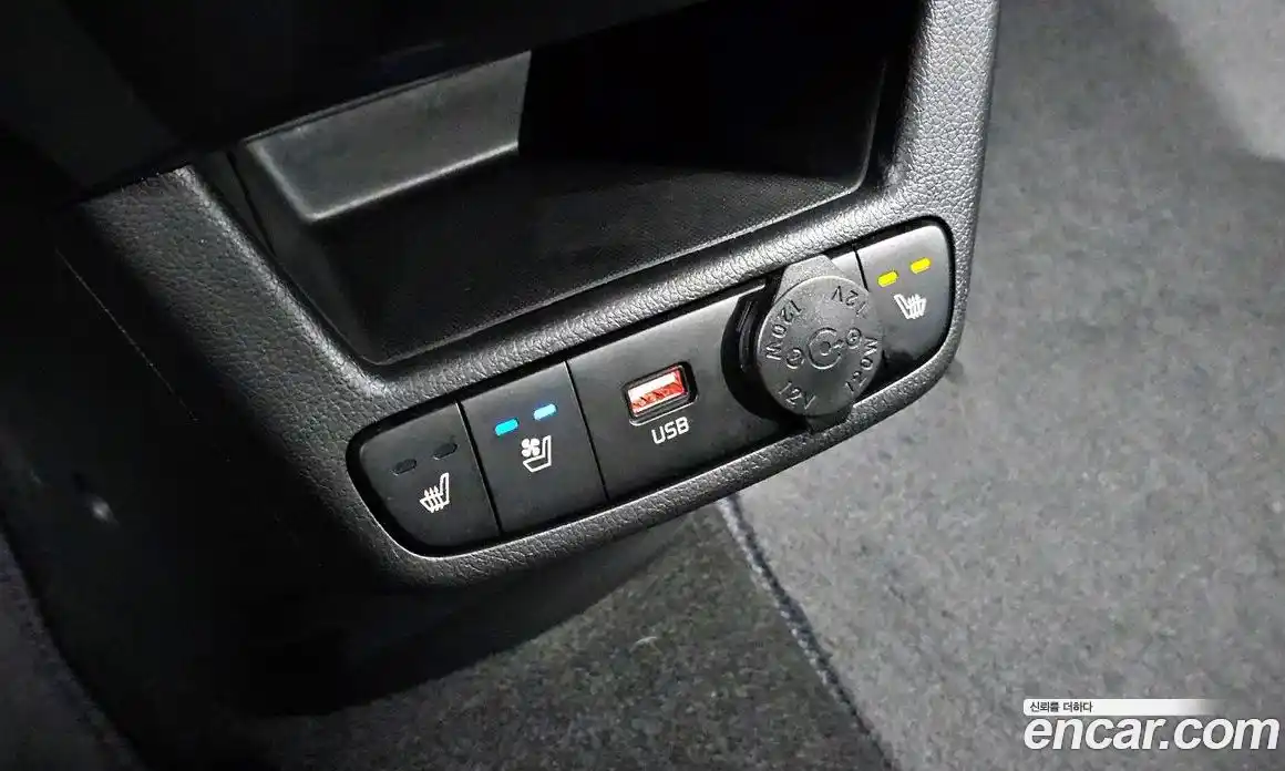 Kia Ray 2024 1.0 Автомат в Москве № 928769, фото 16