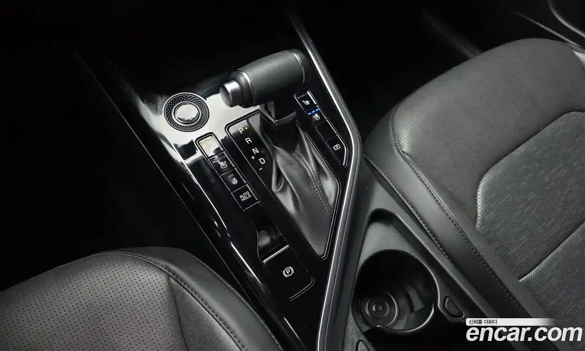 Kia Niro 2022 1.6 гидро в Москве № 928803, фото 9