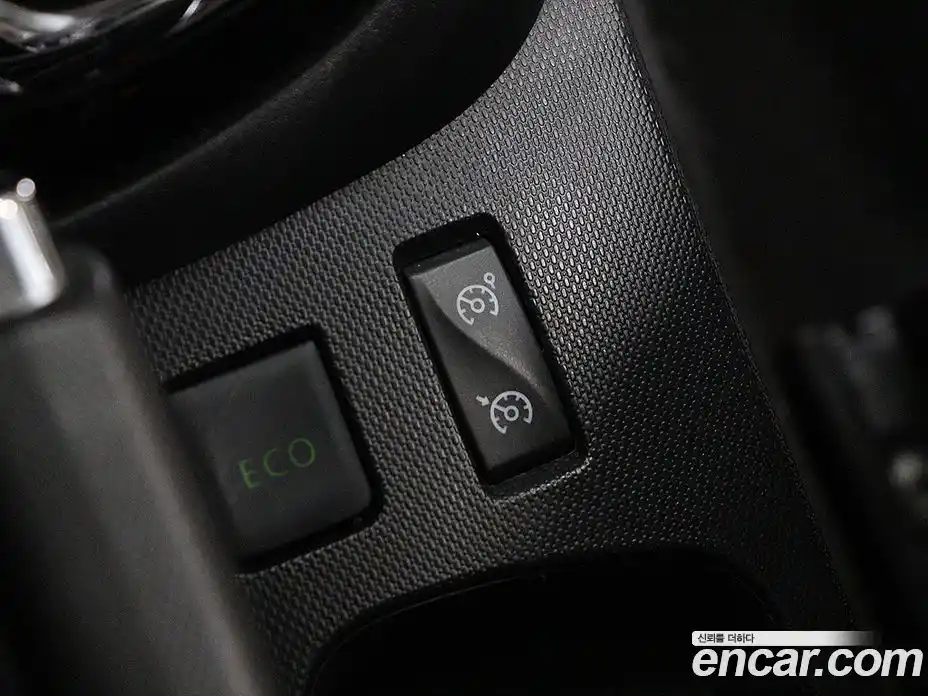 Renault QM3 2014 1.5 гидро в Москве № 928838, фото 10