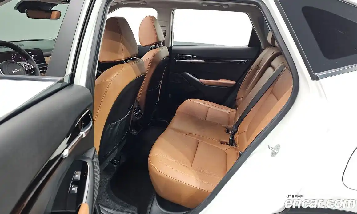 Kia Seltos 2024 1.6 Автомат в Москве № 928935, фото 16