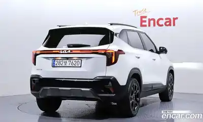 Kia Seltos 2024 1.6 Автомат в Москве № 928935, миниатюра 2