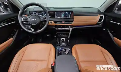 Kia Seltos 2024 1.6 Автомат в Москве № 928935, миниатюра 7