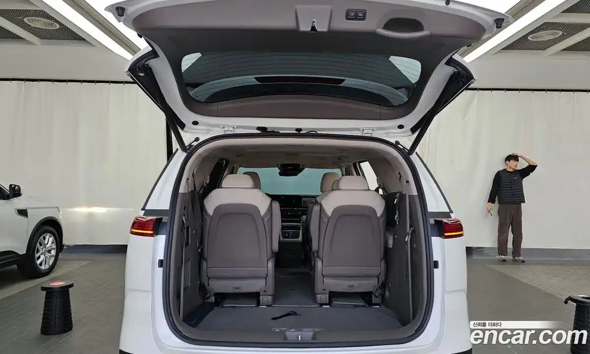 Kia Canival 2020 3.5 Автомат в Москве № 928991, фото 20