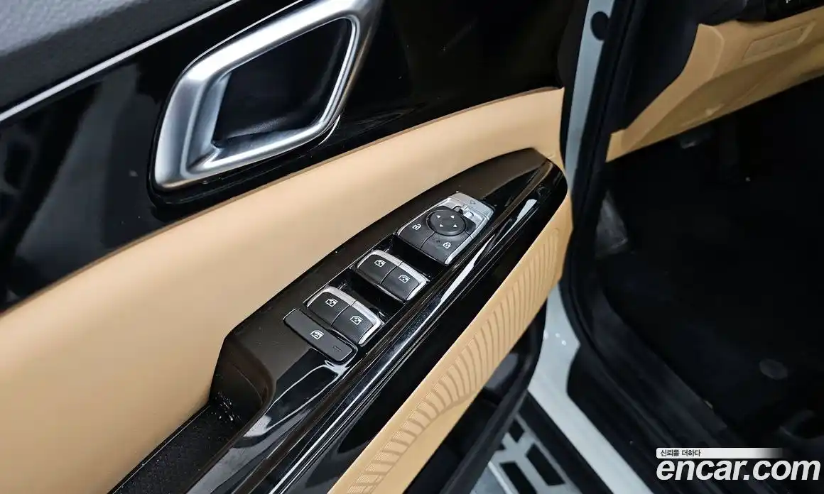 Kia Canival 2023 3.5 Автомат в Москве № 928996, фото 13