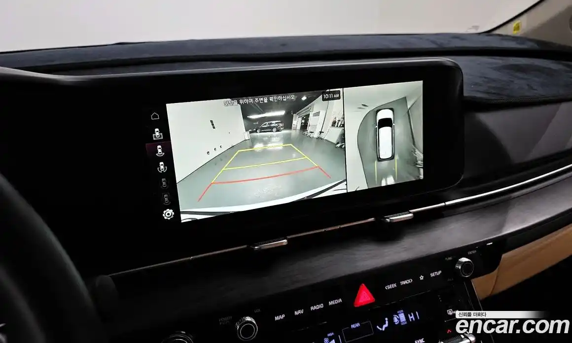 Kia Canival 2023 3.5 Автомат в Москве № 928996, фото 17