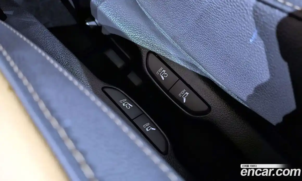 Kia Canival 2023 3.5 Автомат в Москве № 928996, фото 18