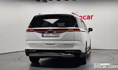 Kia Canival 2023 3.5 Автомат в Москве № 928996, миниатюра 4