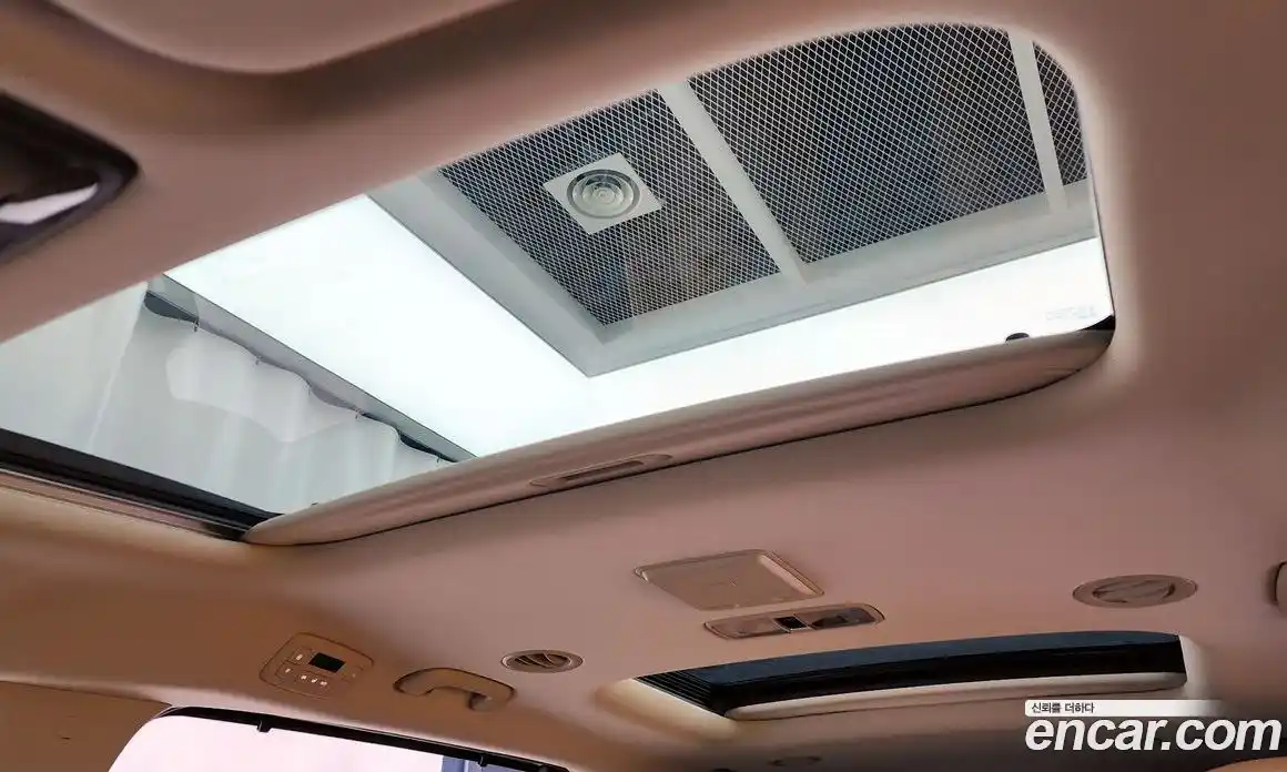 Kia Canival 2023 3.5 Автомат в Москве № 929001, фото 18