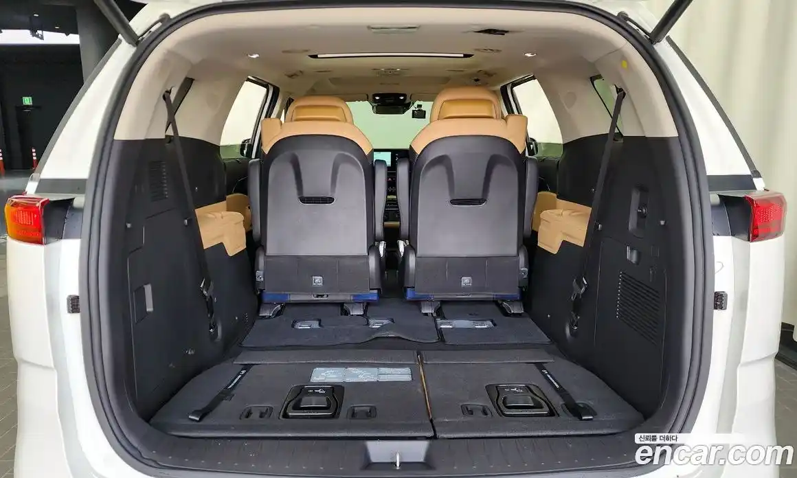 Kia Canival 2023 3.5 Автомат в Москве № 929001, фото 20