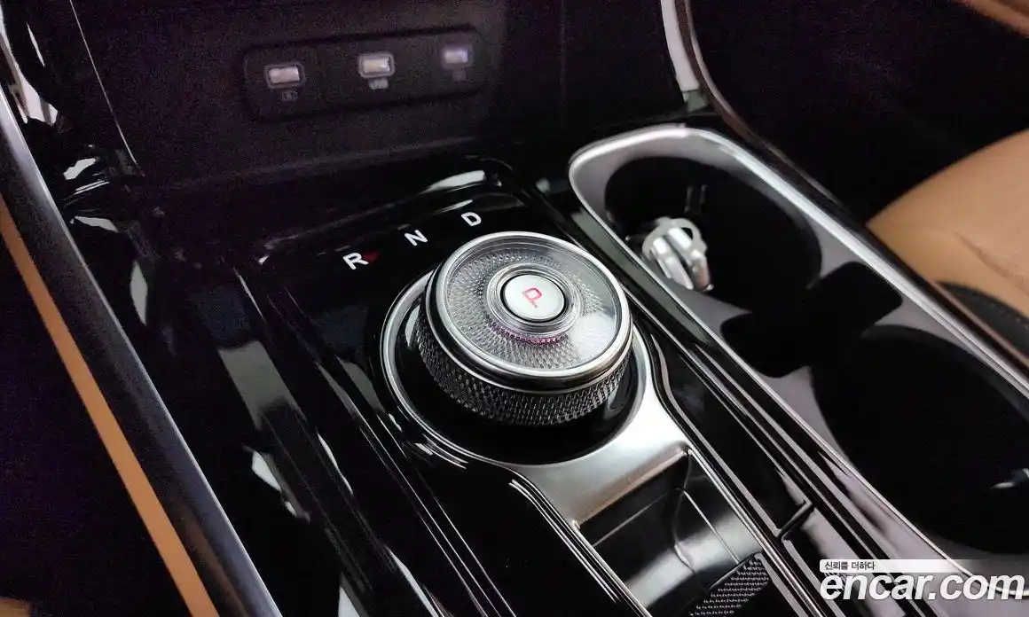 Kia Canival 2023 3.5 Автомат в Москве № 929001, фото 9