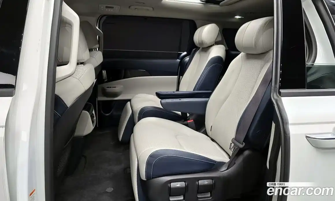 Kia Canival 2024 1.6 Автомат в Москве № 929040, фото 11