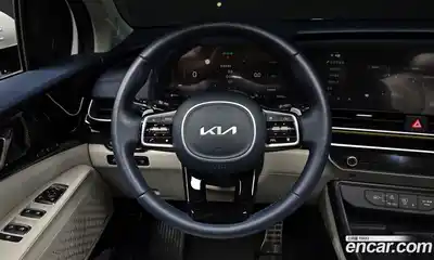 Kia Canival 2024 1.6 Автомат в Москве № 929040, миниатюра 12