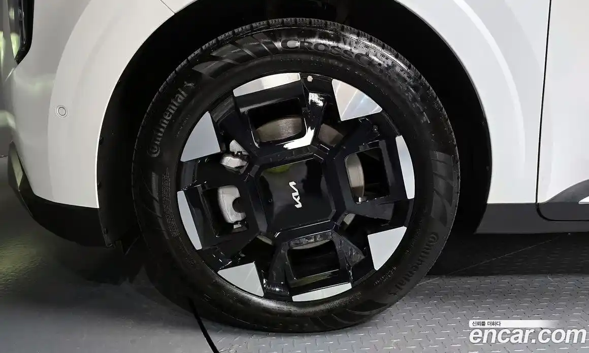 Kia Canival 2024 1.6 Автомат в Москве № 929040, фото 4