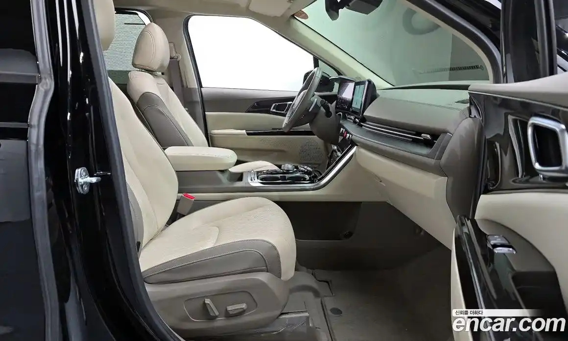 Kia Canival 2022 2.2 Автомат в Москве № 929086, фото 11