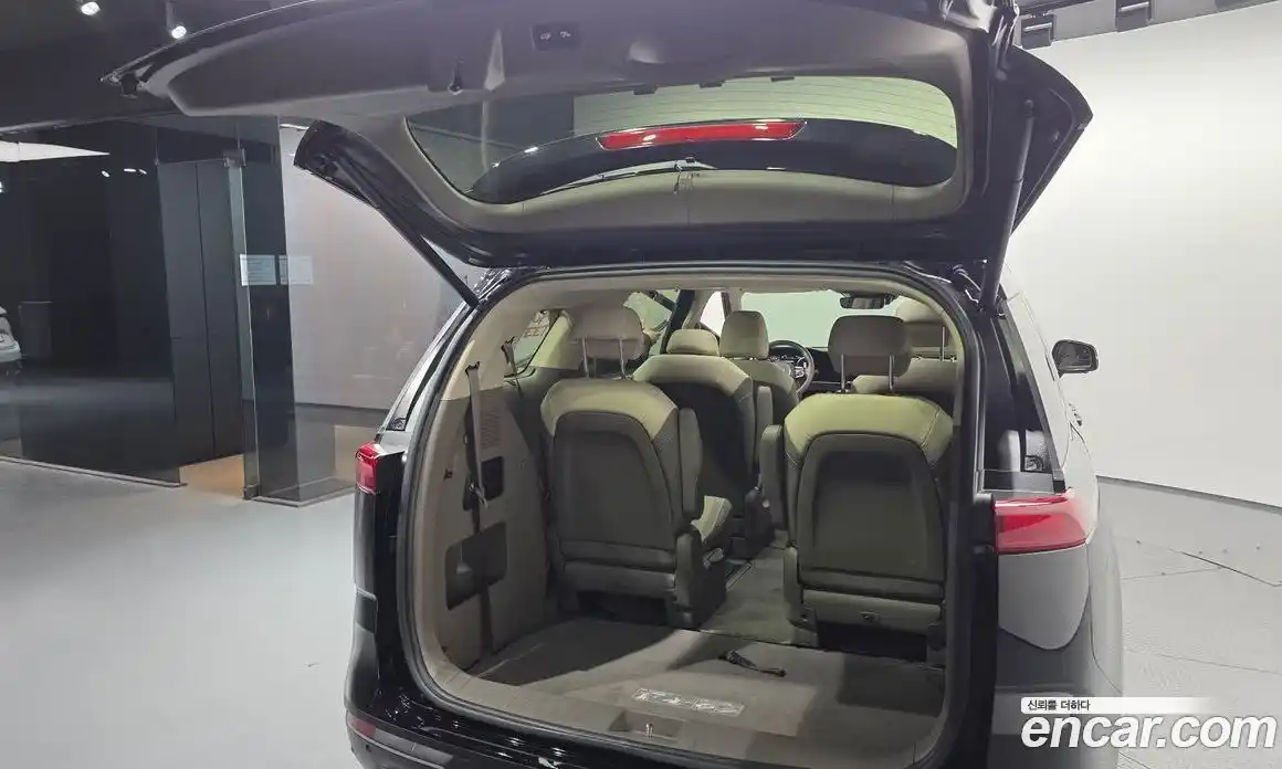 Kia Canival 2022 2.2 Автомат в Москве № 929086, фото 20