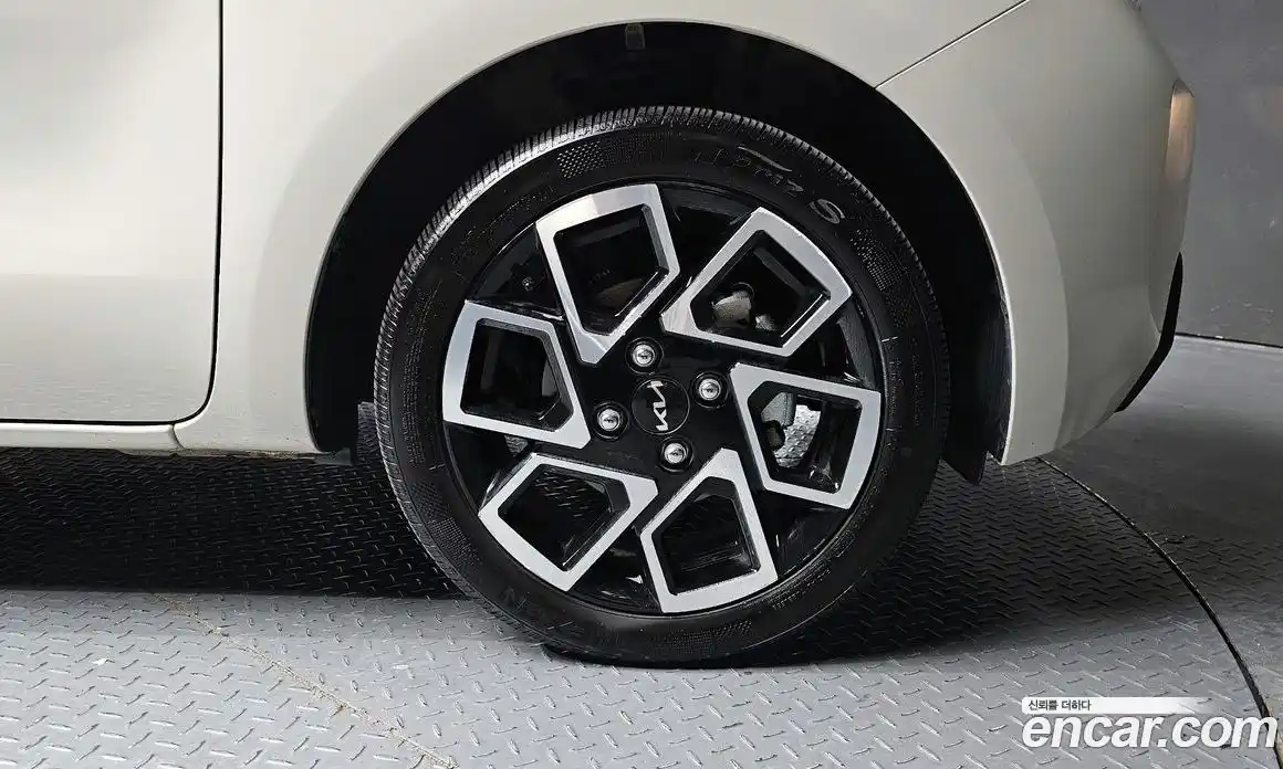 Kia Ray 2024 1.0 Автомат в Москве № 929126, фото 4