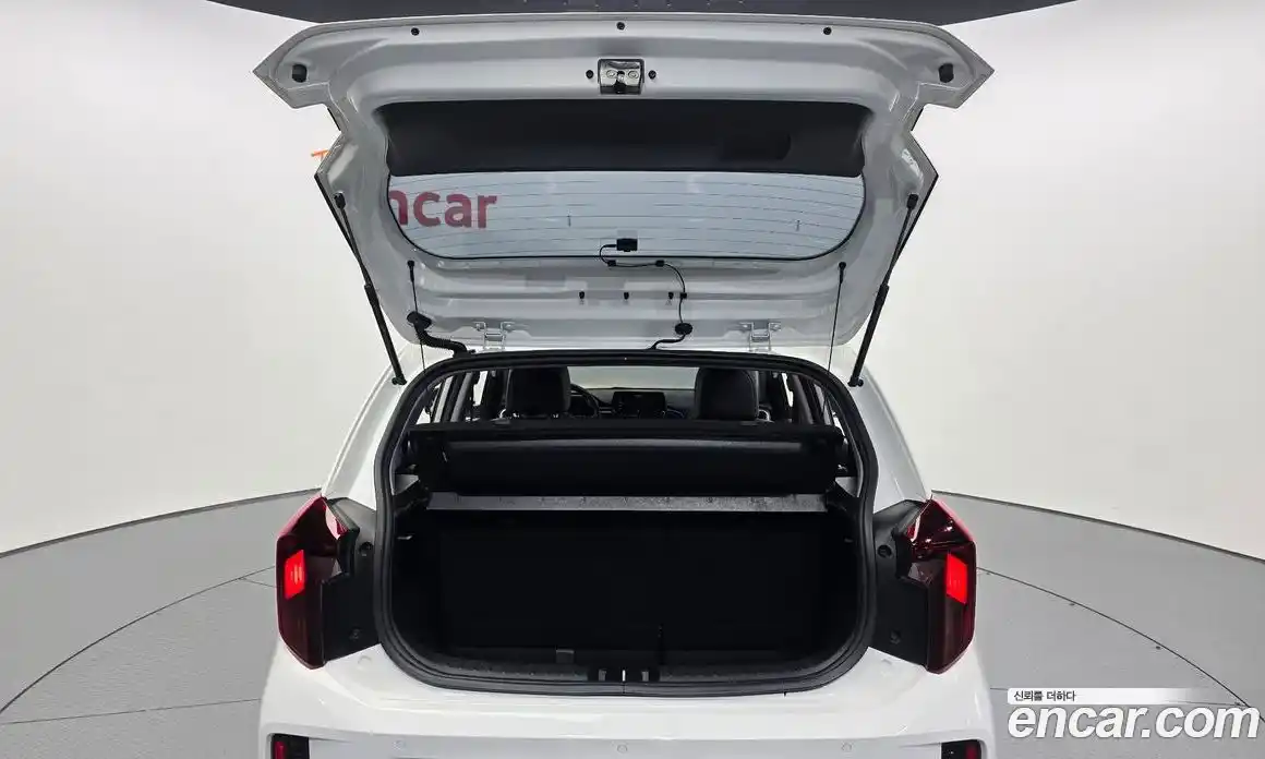 Kia Morning 2023 1.0 Автомат в Москве № 929187, фото 20