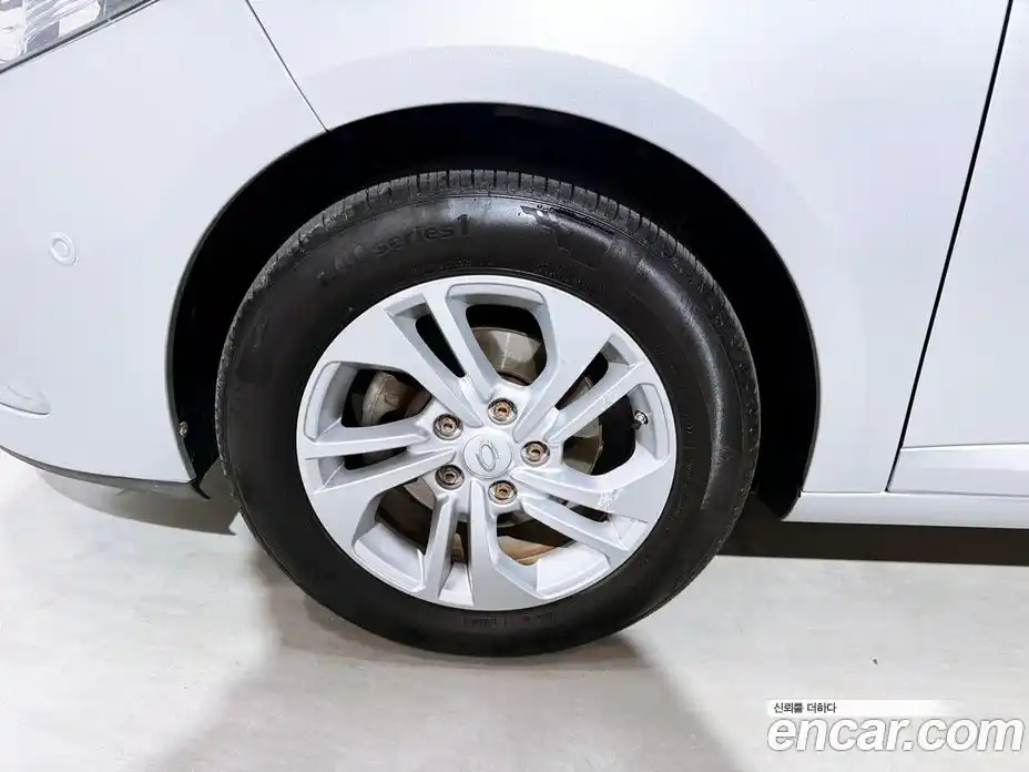 Renault SM3 2017 1.6 гидро в Москве № 929188, фото 20