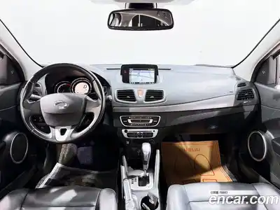 Renault SM3 2017 1.6 гидро в Москве № 929188, миниатюра 4