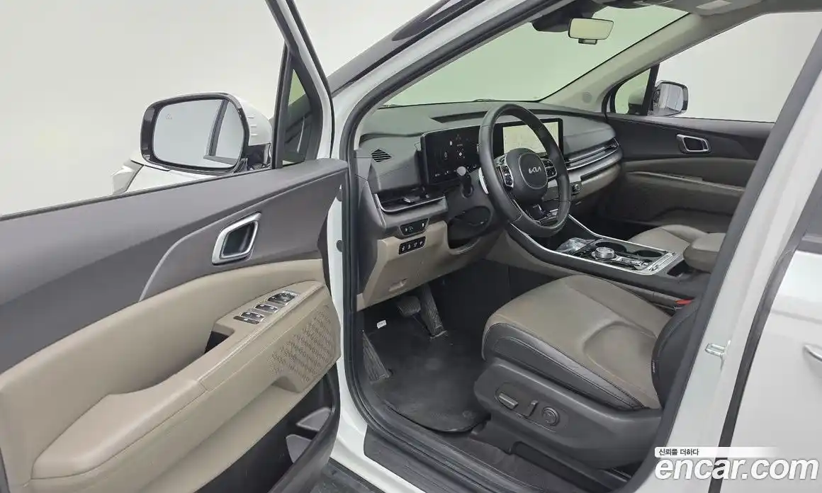 Kia Canival 2024 3.5 Автомат в Москве № 929229, фото 10