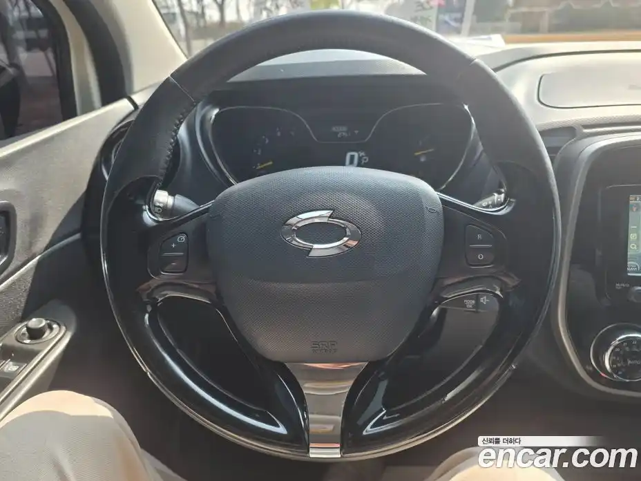 Renault QM3 2014 1.5 гидро в Москве № 929302, фото 19