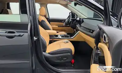 Kia Canival 2023 3.5 Автомат в Москве № 929307, миниатюра 9