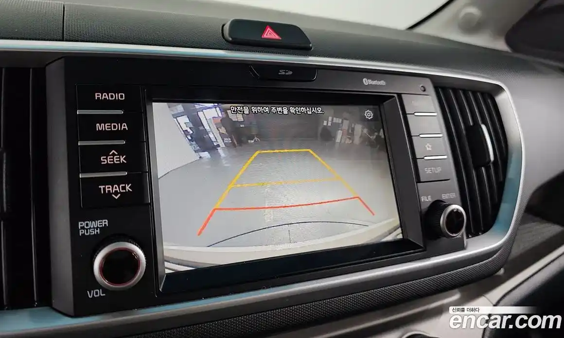 Kia Ray 2018 1.0 Автомат в Москве № 929364, фото 15