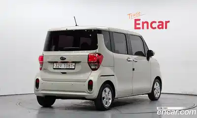 Kia Ray 2018 1.0 Автомат в Москве № 929364, миниатюра 2