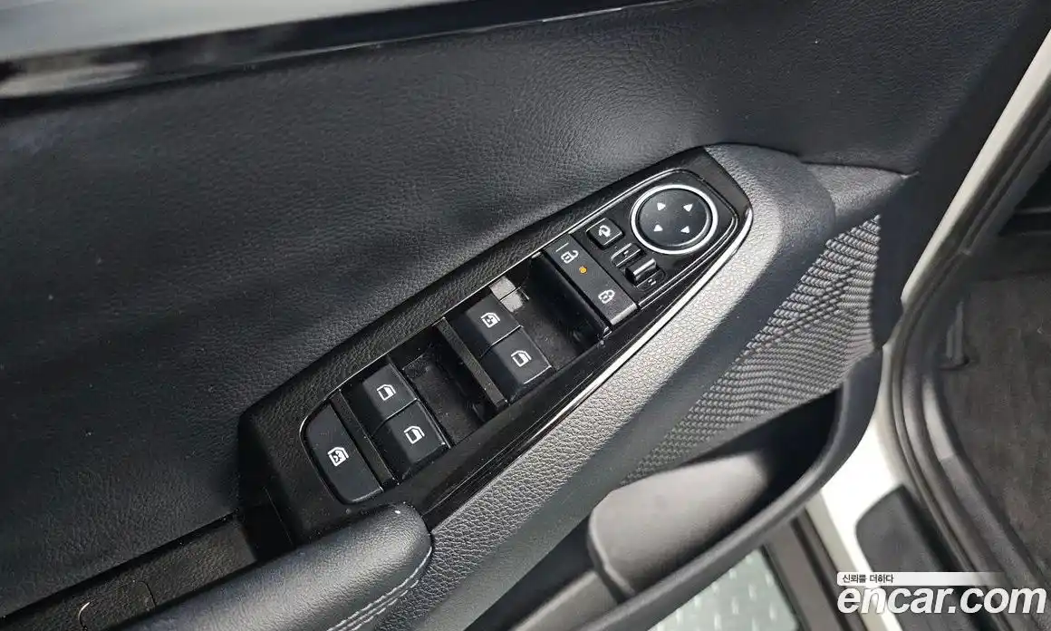 Kia Seltos 2024 1.6 Автомат в Москве № 929520, фото 17