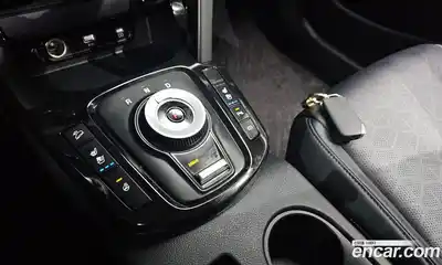 Kia Seltos 2024 1.6 Автомат в Москве № 929520, миниатюра 9