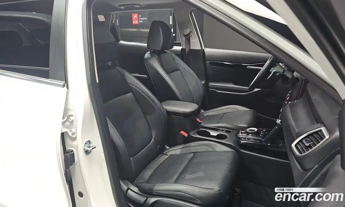 Kia Seltos 2024 1.6 Автомат в Москве № 929520, фото 10