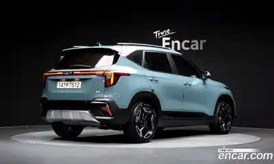 Kia Seltos 2022 1.6 Автомат в Москве № 929538, миниатюра 2