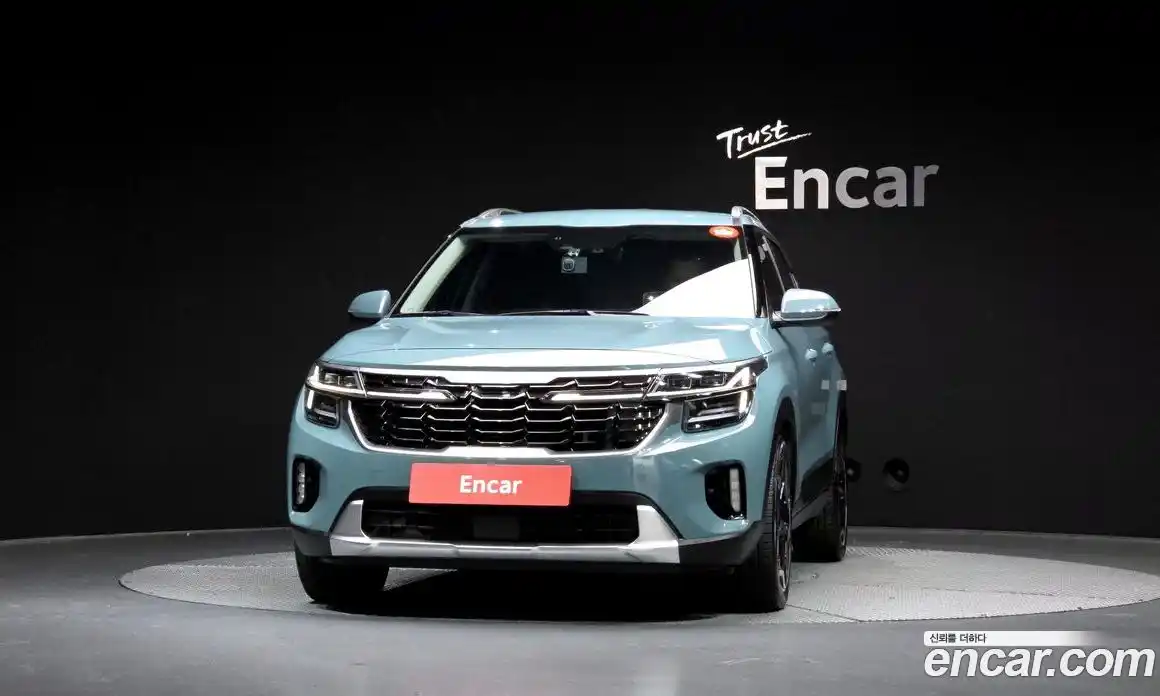 Kia Seltos 2022 1.6 Автомат в Москве № 929538, фото 3