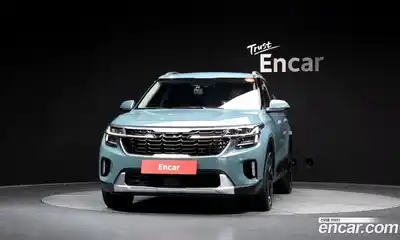 Kia Seltos 2022 1.6 Автомат в Москве № 929538, миниатюра 3