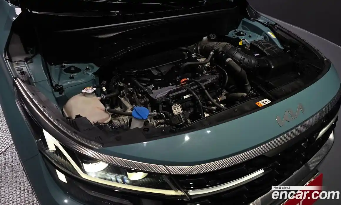 Kia Seltos 2022 1.6 Автомат в Москве № 929538, фото 6