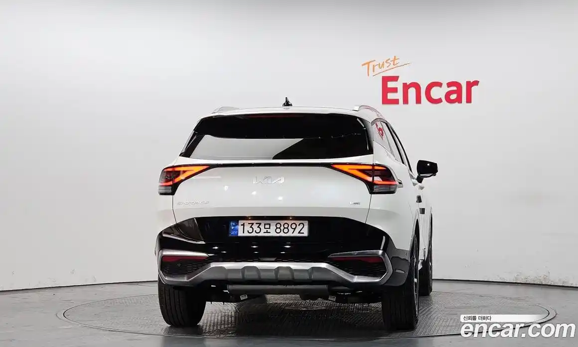 Kia Sportage 2023 1.6 Автомат в Москве № 929613, фото 4