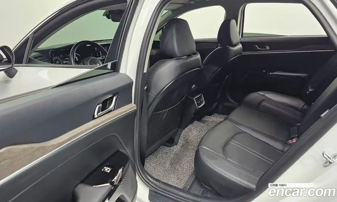 Kia K5 2021 2.0 Автомат в Москве № 929636, фото 11