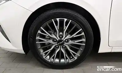 Kia K3 2023 1.6 Автомат в Москве № 929914, миниатюра 5