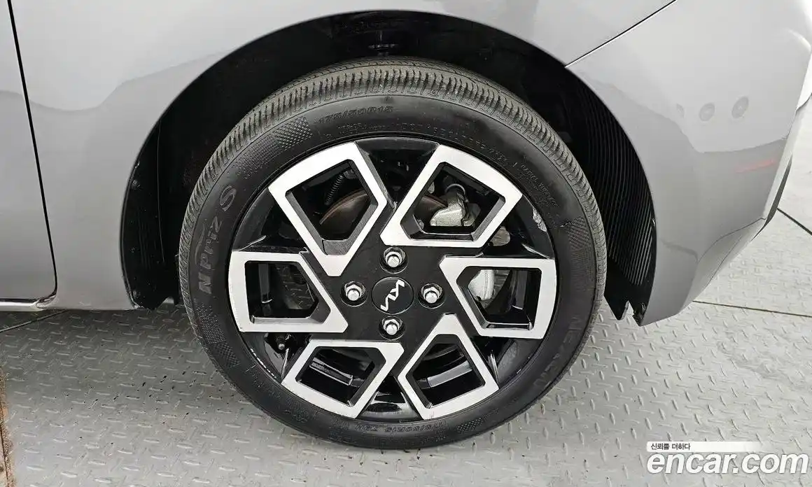 Kia Ray 2022 1.0 Автомат в Москве № 930021, фото 5