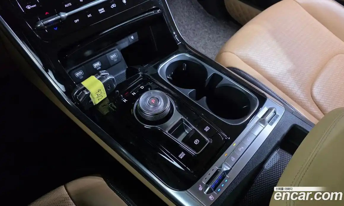 Kia Canival 2021 3.5 Автомат в Москве № 930075, фото 9