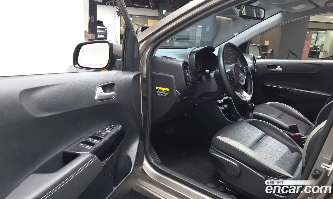 Kia Morning 2020 1.0 Автомат в Москве № 930132, фото 11