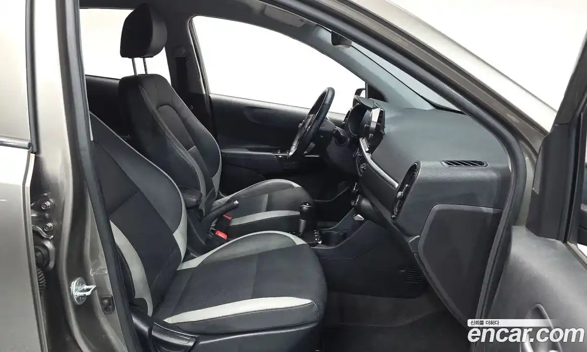 Kia Morning 2020 1.0 Автомат в Москве № 930132, фото 10