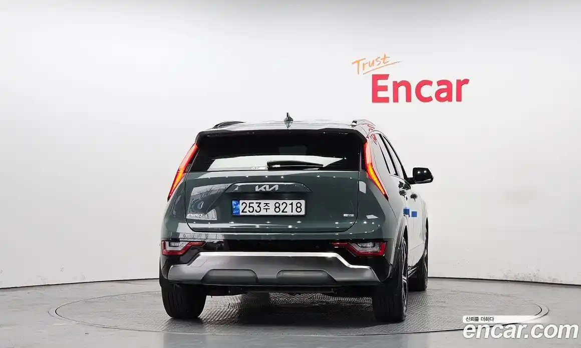 Kia Niro 2022 1.6 Автомат в Москве № 930188, фото 4