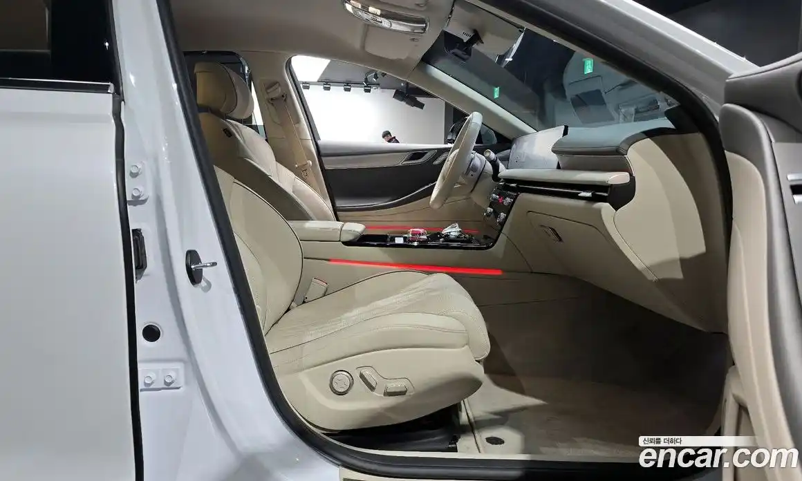 Genesis G80 2024 2.5 Автомат в Москве № 930302, фото 11