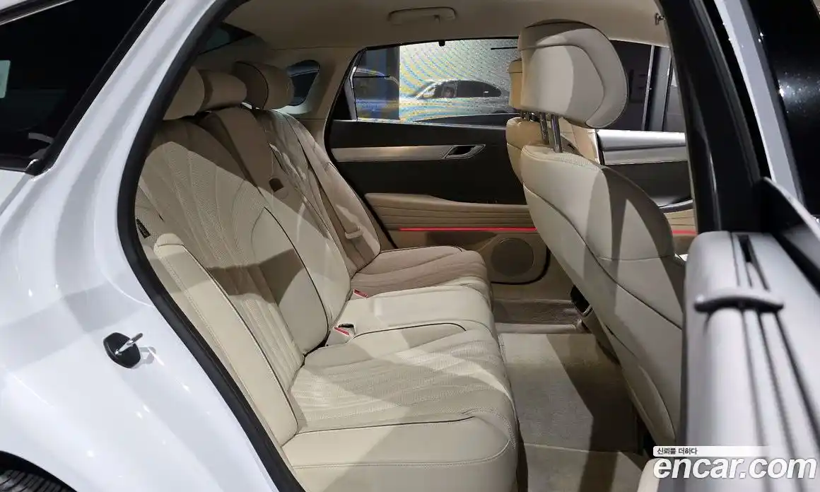 Genesis G80 2024 2.5 Автомат в Москве № 930302, фото 12