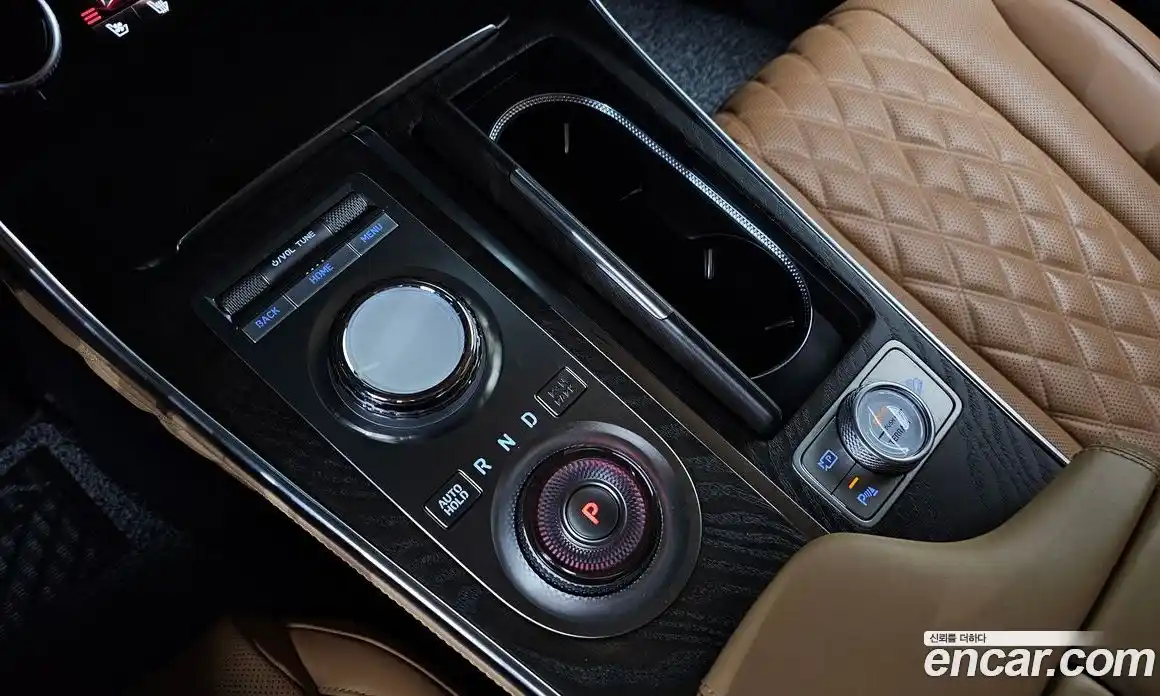 Genesis GV80 2023 2.5 Автомат в Москве № 930348, фото 9