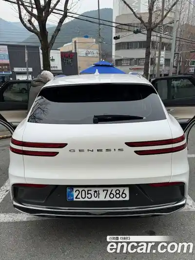 Genesis GV70 2026 2.5 Автомат в Москве № 930381, миниатюра 2