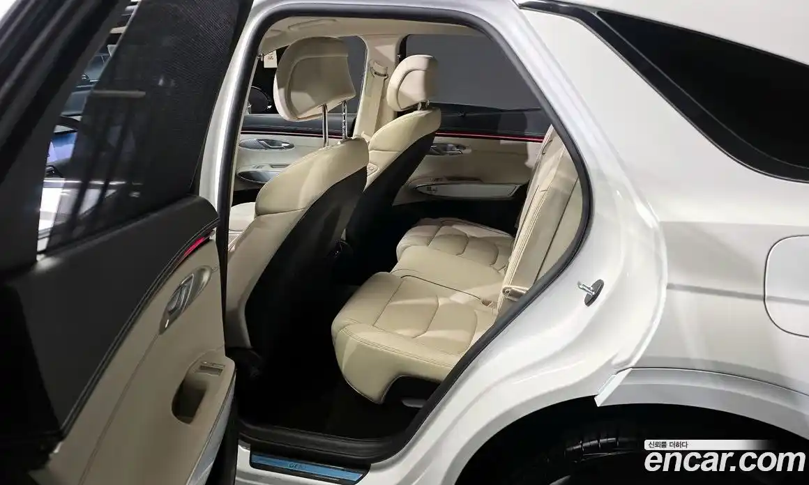 Genesis GV70 2024 2.5 Автомат в Москве № 930495, фото 11