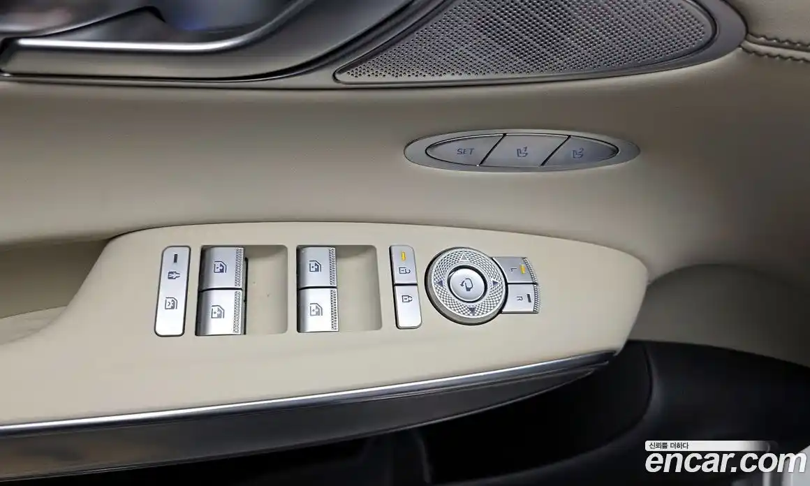 Genesis GV70 2024 2.5 Автомат в Москве № 930495, фото 14